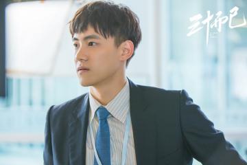 开云体育官网-极速与统治，F1新赛季揭幕战与上海男篮的王者征途