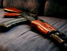 开云体育-F1新赛季揭幕战之夜，格纳布里以压制级发挥点燃赛道激情