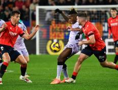 开云APP-奥萨苏纳惨淡表现，前锋连续比赛空破门荒的简单介绍