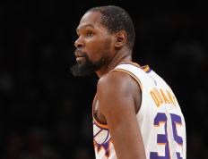 开云下载-关于太阳主帅调整战术，取得连胜，士气高昂的信息