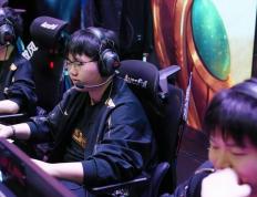 开云体育下载-包含V5翻盘EDG，Faker打破历史纪录的词条