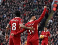 开云体育官网-英超战术调整奏效，成功扭转局势