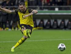 开云下载-多特蒙德战术果断，最终战胜对手赢得胜利