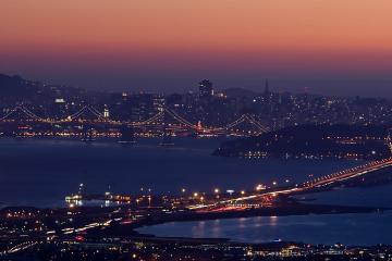 开云体育下载-利拉德审判日三分，当时间凝固，太阳在骑士的废墟上过关