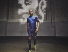 开云体育登录-绿色手术刀，坎特的防守艺术如何肢解拉齐奥的进攻体系