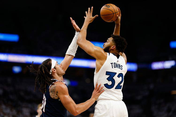 开云体育app-森林狼横扫老鹰,唐斯表现出色