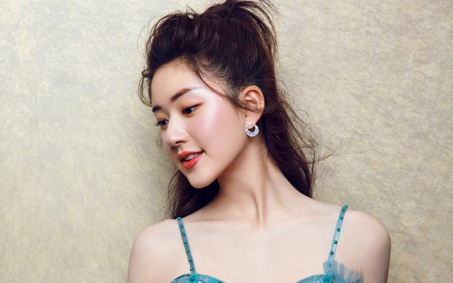 开云体育APP下载-剑指巴黎，奥运关键战之夜，苏亚雷斯展现大师风范