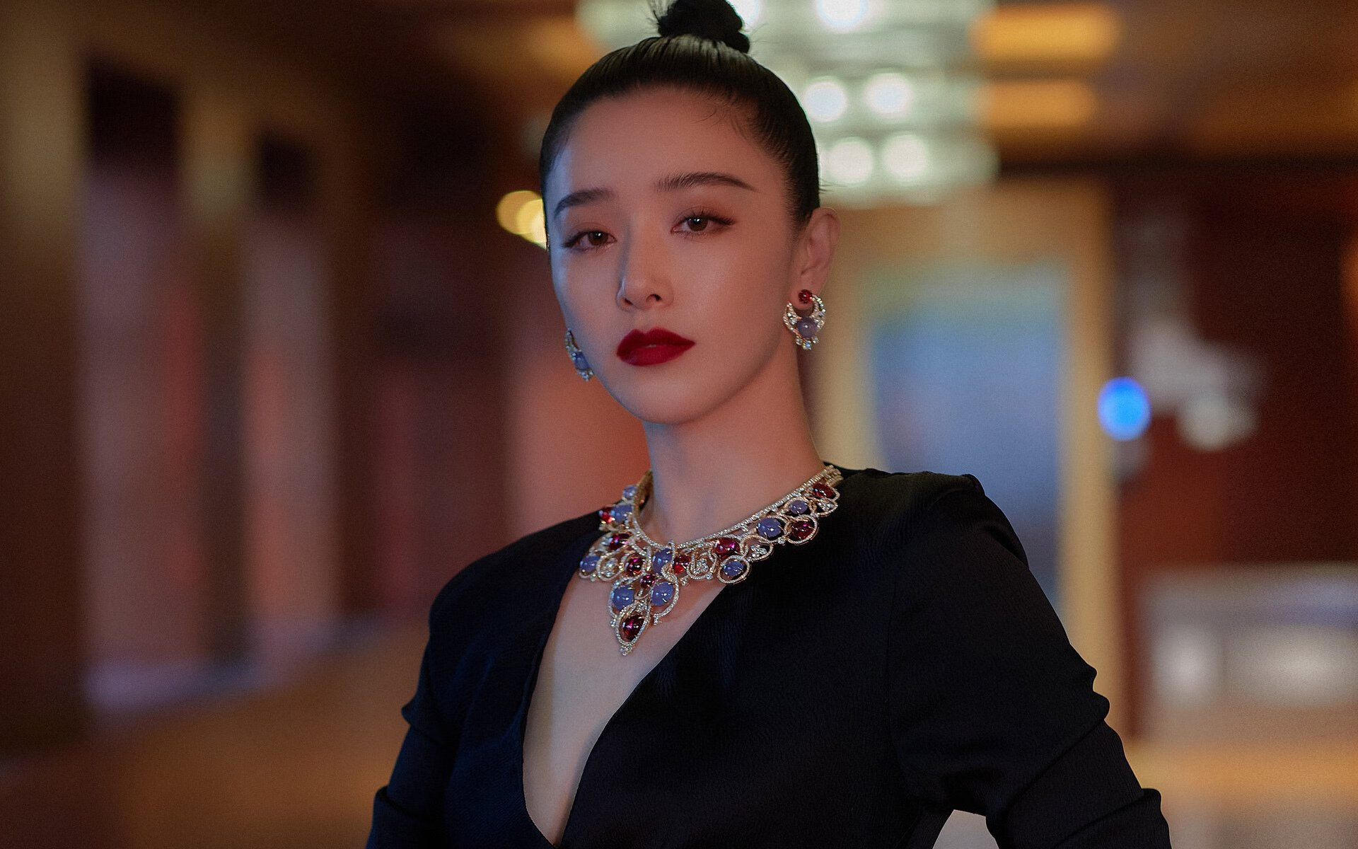 开云体育-从混沌到清明,布鲁诺如何用双脚谱写澳法之战的交响诗章