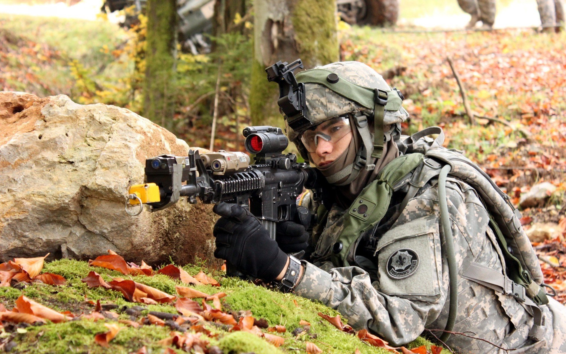 开云体育登录-杜兰特化身F1车手接管揭幕战，步行者则以团队篮球稳稳拿下深圳队—论统治力的两种形态