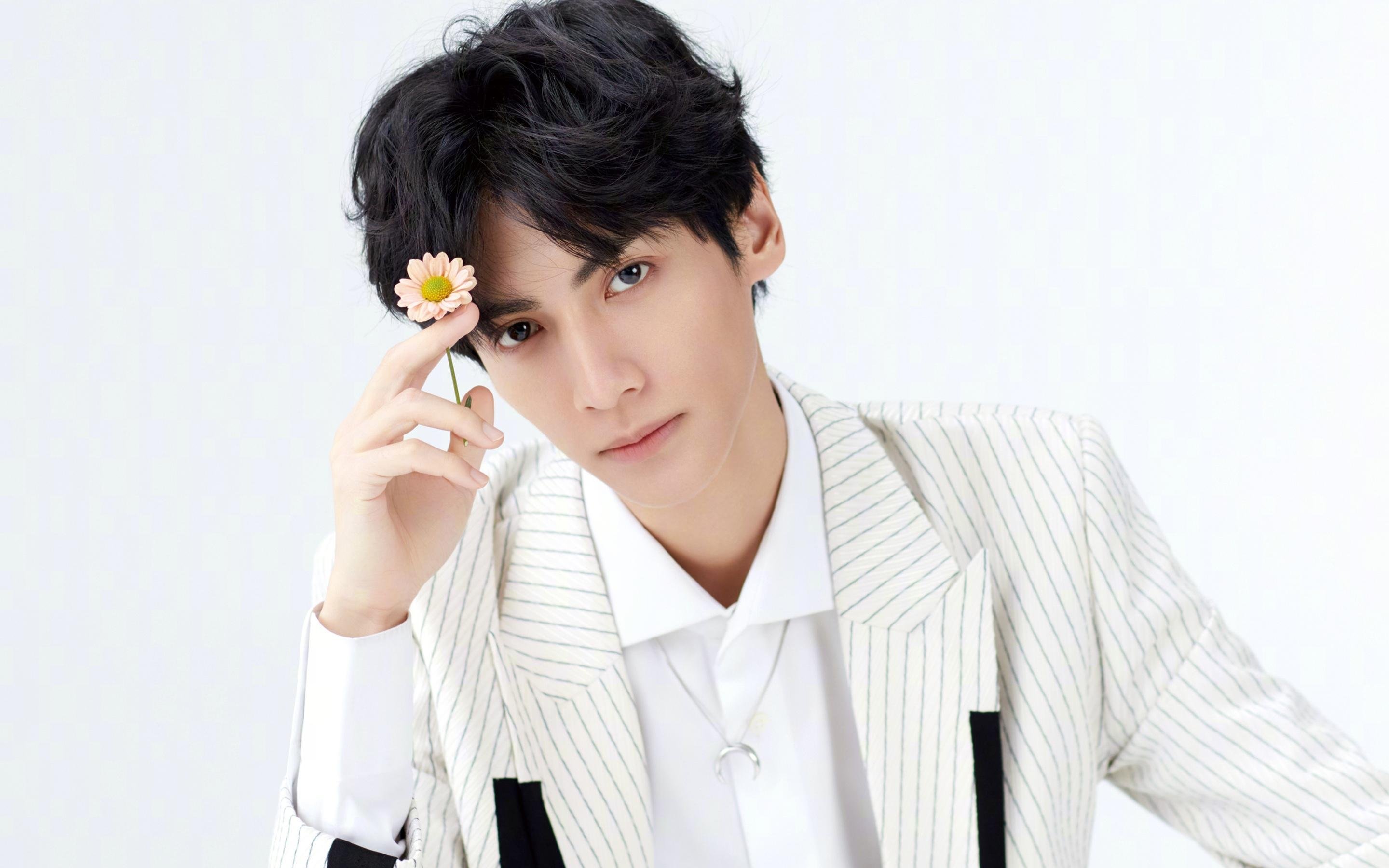 开云体育入口-黑夜狂飙，F1街道赛之王锡安的加冕之夜